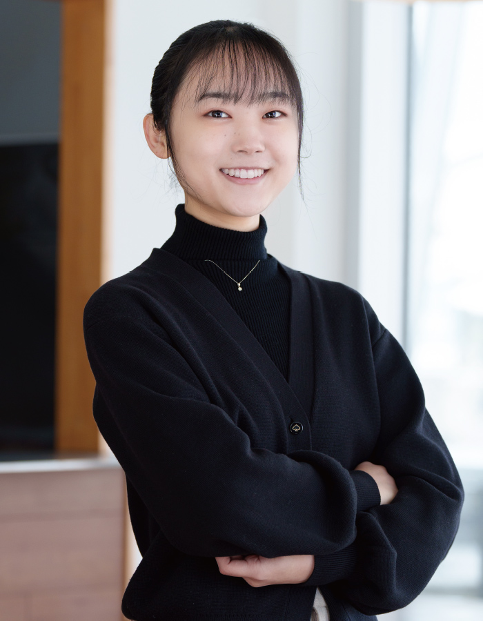 陣内 彩乃